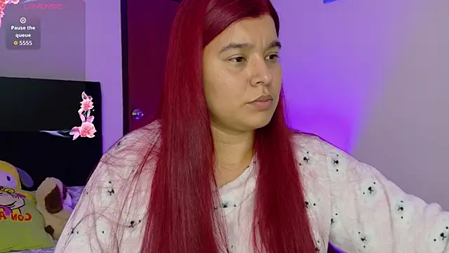 Snapshot of Danna_luu chatting on July 16, 3:23 am Danna luu online show from July 16, 3:23 am