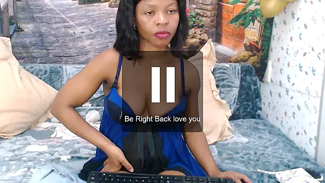 Snapshot of ebonymeera chatting on June 22, 10:07 pm ebonymeera online show from June 22, 10:07 pm