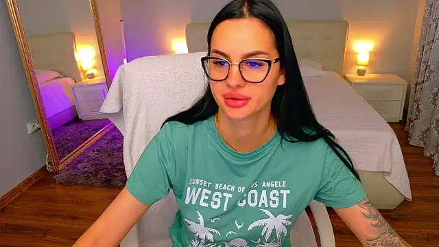 Snapshot of BabyyGirll_ chatting on July 17, 4:41 am BabyyGirll online show from July 17, 4:41 am