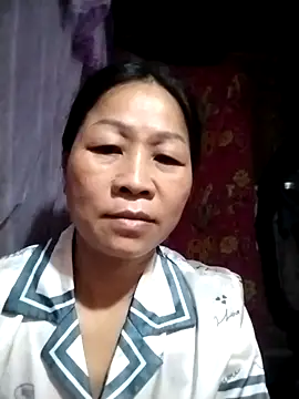 Snapshot of -Titytan- chatting on May 29, 7:45 pm -Titytan- online show from May 29, 7:45 pm