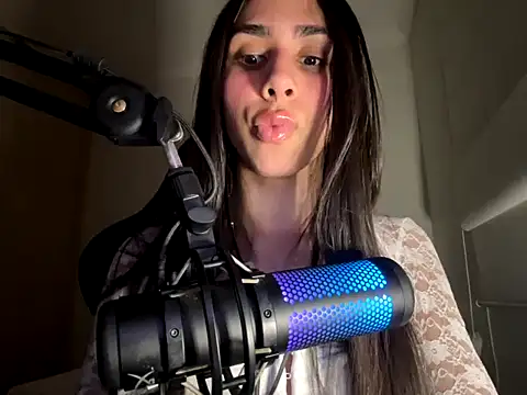 Snapshot of marquezaaa chatting on June 9, 2:01 am marquezaaa online show from June 9, 2:01 am