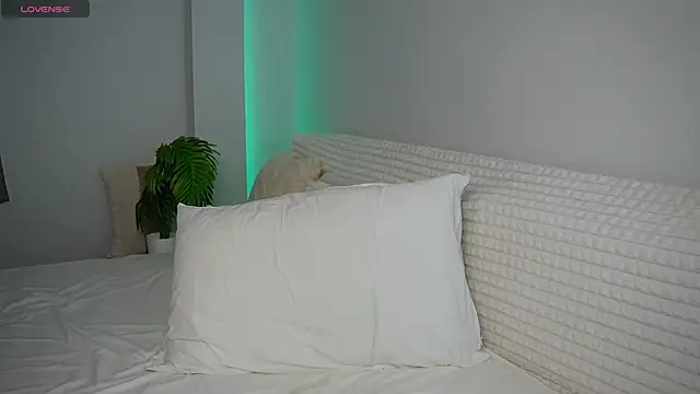 urblonde online show from December 21, 11:34 pm