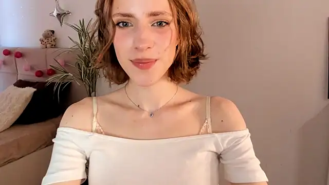 imogensy online show from May 25, 2:23 pm