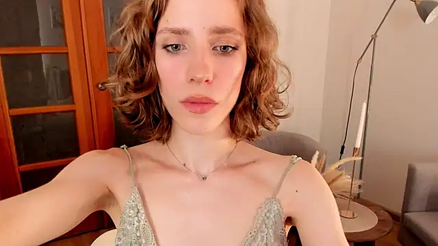 imogensy online show from June 21, 2:41 pm