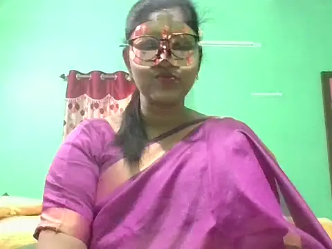 Snapshot of Kavya17 chatting on June 11, 3:15 am Kavya17 online show from June 11, 3:15 am