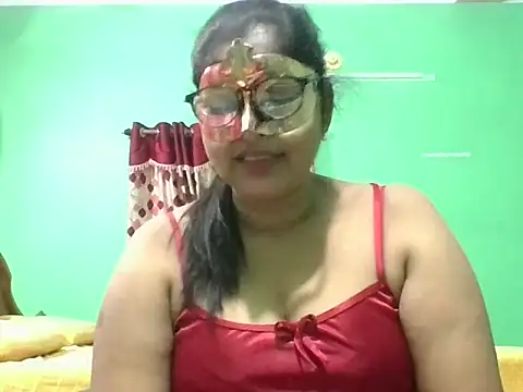 Snapshot of Kavya17 chatting on June 24, 6:29 pm Kavya17 online show from June 24, 6:29 pm