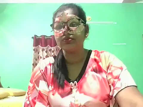 Snapshot of Kavya17 chatting on June 27, 2:23 pm Kavya17 online show from June 27, 2:23 pm