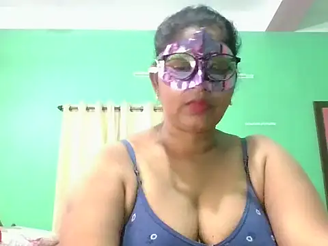 Snapshot of Kavya17 chatting on July 12, 6:21 pm Kavya17 online show from July 12, 6:21 pm