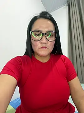 Snapshot of rousee69_ chatting on May 22, 2:40 am rousee69 online show from May 22, 2:40 am