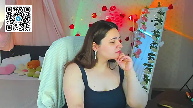 Snapshot of Ayleen_Gece chatting on May 27, 3:14 am Ayleen Gece online show from May 27, 3:14 am