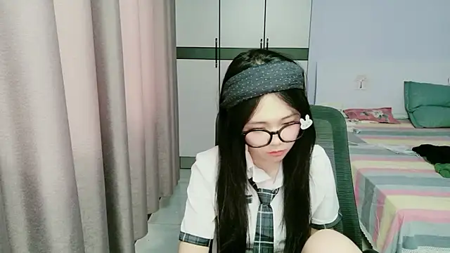 xiaoxiaoyu030 online show from June 18, 9:14 am