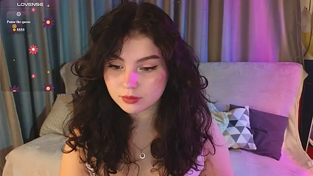 Snapshot of lollyy_pop chatting on July 12, 1:29 am lollyy pop online show from July 12, 1:29 am