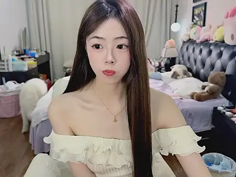 Snapshot of Lucky-youzi chatting on May 14, 10:38 pm Lucky-youzi online show from May 14, 10:38 pm