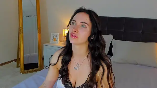 KellyWhites online show from June 5, 5:25 am