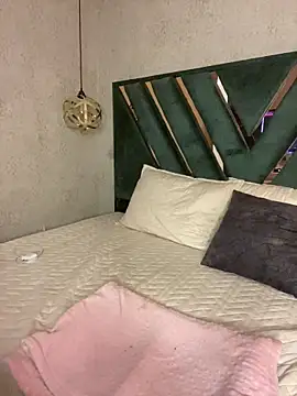 Megan pink18 online show from June 14, 4:58 am
