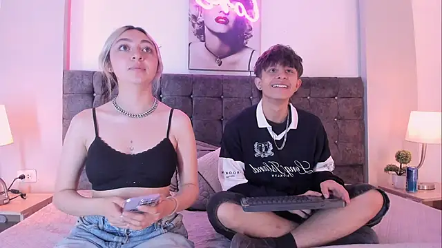 Snapshot of Destello_xxx chatting on June 10, 2:27 pm Destello xxx online show from June 10, 2:27 pm