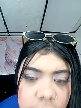 luxuryluna online show from May 29, 11:47 pm