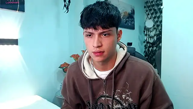 Snapshot of drago_ivan chatting on July 10, 11:46 am drago ivan online show from July 10, 11:46 am