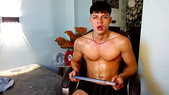 Snapshot of drago_ivan chatting on July 15, 12:54 pm drago ivan online show from July 15, 12:54 pm