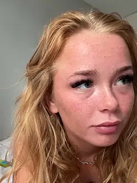 miaflowerxx online show from June 4, 11:05 am