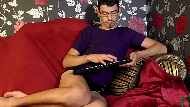 KairoZenn online show from May 19, 1:56 am