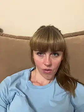 Snapshot of Kamilochka29511 chatting on July 2, 6:47 pm Kamilochka29511 online show from July 2, 6:47 pm