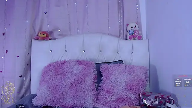 Snapshot of BLONDIE_TATIS chatting on July 13, 3:15 pm BLONDIE TATIS online show from July 13, 3:15 pm