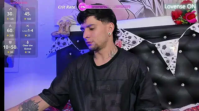 Snapshot of StefanoBigCock chatting on July 8, 2:32 pm StefanoBigCock online show from July 8, 2:32 pm
