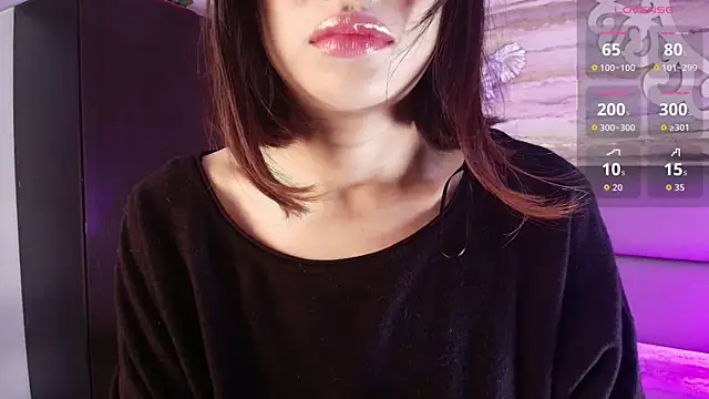 Snapshot of katanablade__ chatting on May 31, 11:50 pm katanablade online show from May 31, 11:50 pm