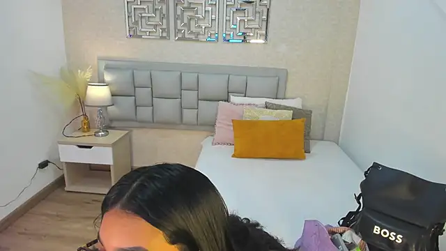 Snapshot of luna25__ chatting on May 29, 11:41 am luna25 online show from May 29, 11:41 am