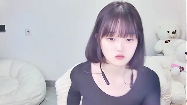 Evil-Bunny007 online show from June 21, 12:30 pm