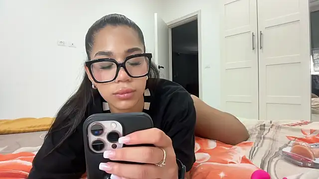 QueeNataly online show from June 4, 1:39 pm