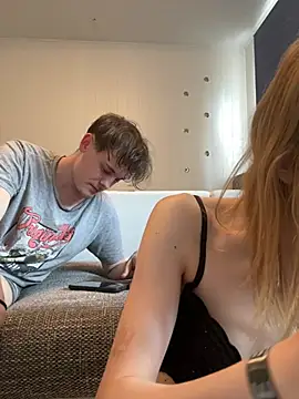Snapshot of LauraundSteve_ chatting on June 2, 3:47 pm LauraundSteve online show from June 2, 3:47 pm