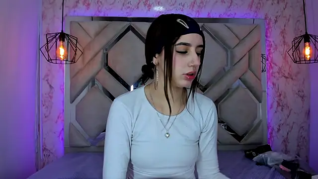 leri rose  online show from July 29, 11:30 am