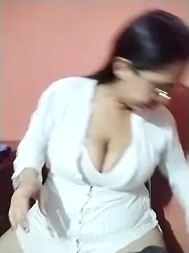 Pamela sa online show from June 2, 3:41 am
