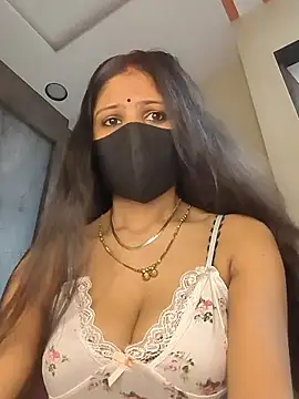 Snapshot of kaira_noty chatting on June 10, 3:07 am kaira noty online show from June 10, 3:07 am
