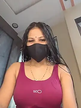 Snapshot of kaira_noty chatting on July 6, 3:36 am kaira noty online show from July 6, 3:36 am