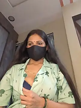 Snapshot of kaira_noty chatting on July 21, 11:56 am kaira noty online show from July 21, 11:56 am
