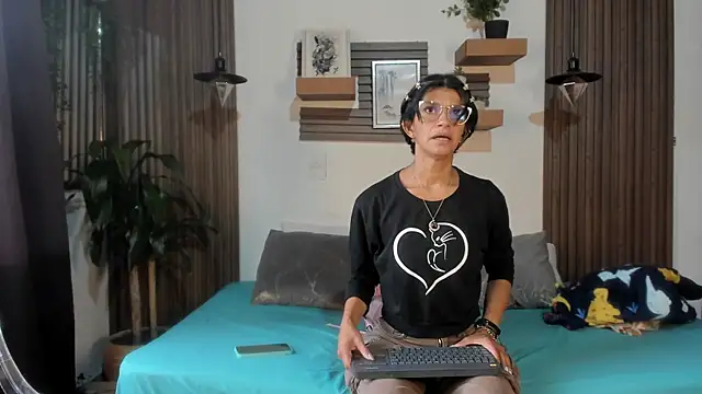 Snapshot of Evaa_campbell chatting on July 13, 12:19 pm Evaa campbell online show from July 13, 12:19 pm