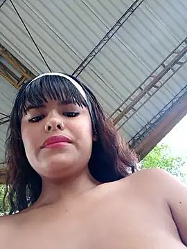 Snapshot of salome_cuty chatting on May 28, 10:07 pm salome cuty online show from May 28, 10:07 pm