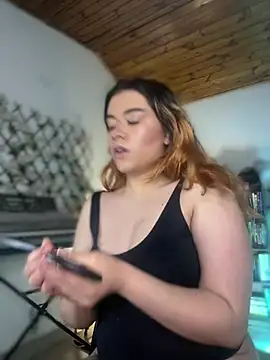 NikkiNix online show from July 5, 1:07 pm