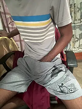 Snapshot of Inuchethi chatting on December 15, 1:24 am Inuchethi online show from December 15, 1:24 am