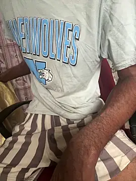 Snapshot of Inuchethi chatting on March 4, 1:34 am Inuchethi online show from March 4, 1:34 am