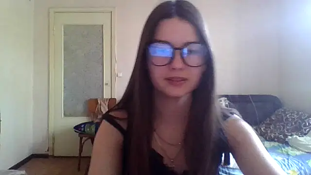 Snapshot of Bellochka201 chatting on June 18, 8:47 am Bellochka201 online show from June 18, 8:47 am