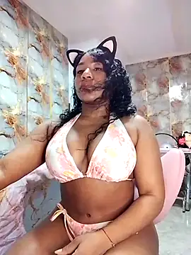 Snapshot of zafiro_ebano chatting on July 15, 9:09 pm zafiro ebano online show from July 15, 9:09 pm