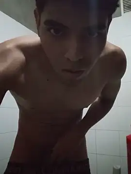 Snapshot of fercho_2311 chatting on June 15, 7:27 pm fercho 2311 online show from June 15, 7:27 pm