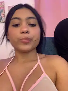 Snapshot of Paula-sinz chatting on July 18, 10:35 pm Paula-sinz online show from July 18, 10:35 pm