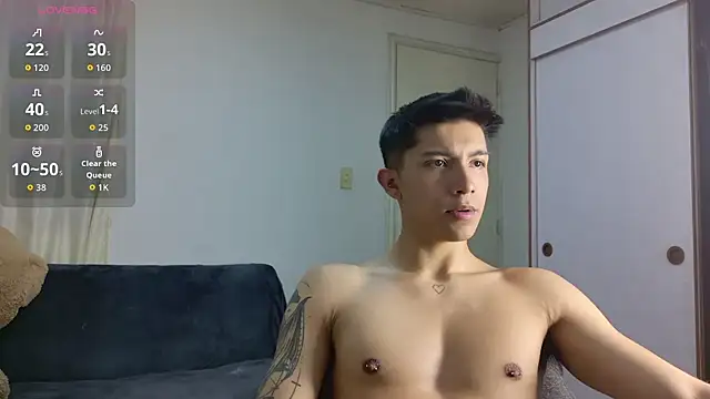 Snapshot of Thesaint_xxx chatting on July 10, 6:07 am Thesaint xxx online show from July 10, 6:07 am