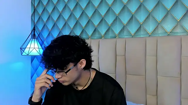 Sofia-Ethan online show from July 5, 1:40 pm