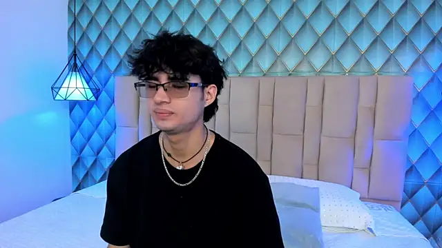 Sofia-Ethan online show from July 11, 1:47 pm